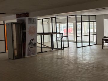 Av. Santa Fe 1970 - Oficinas - Consultorios - Apto todo destino