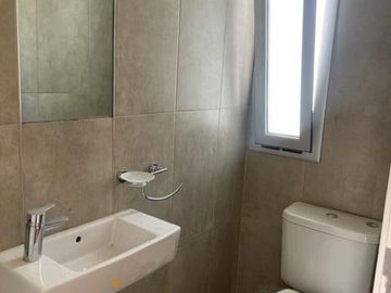 Lindisimo con toilette y cochera