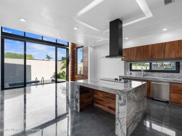 Casa en venta en Nuevo Vallarta dentro de exclusivo residencial Karakal