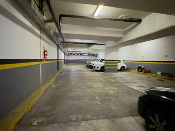 Venta Semipiso 4 Ambientes con Suite en Flores Norte con Cochera Fija y Parrilla (Apto Crédito)