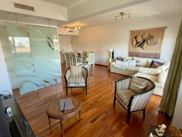Venta Semipiso 4 Ambientes con Suite en Flores Norte con Cochera Fija y Parrilla (Apto Crédito)