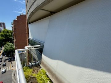 Venta Semipiso 4 Ambientes con Suite en Flores Norte con Cochera Fija y Parrilla (Apto Crédito)