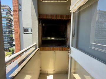 Venta Semipiso 4 Ambientes con Suite en Flores Norte con Cochera Fija y Parrilla (Apto Crédito)