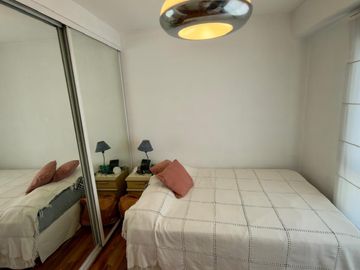 Venta Semipiso 4 Ambientes con Suite en Flores Norte con Cochera Fija y Parrilla (Apto Crédito)