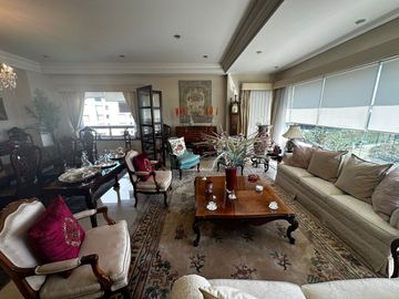 Venta hermoso departamento con vistas al campo de golf