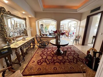 Venta hermoso departamento con vistas al campo de golf