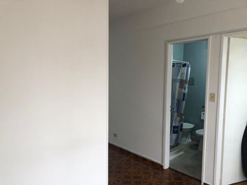 Departamento 1 ambiente con division en Recoleta