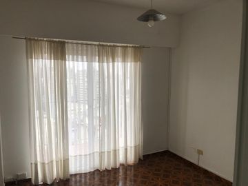 Departamento 1 ambiente con division en Recoleta