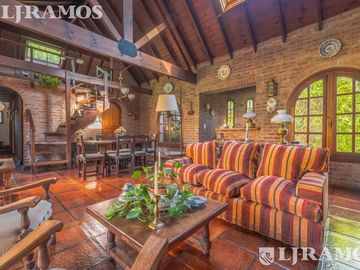 Venta. Clasica Casa. En Barrio EL Estribo. Km 38,5 Panam. ramal PILAR