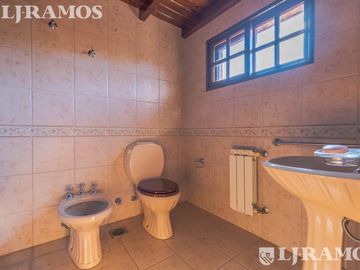 Venta. Clasica Casa. En Barrio EL Estribo. Km 38,5 Panam. ramal PILAR