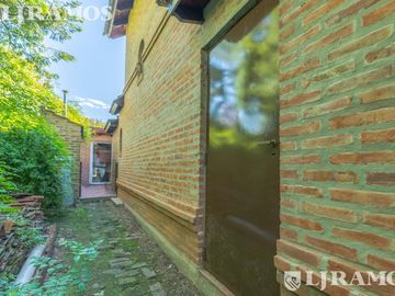 Venta. Clasica Casa. En Barrio EL Estribo. Km 38,5 Panam. ramal PILAR