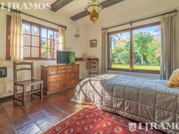 Venta. Clasica Casa. En Barrio EL Estribo. Km 38,5 Panam. ramal PILAR