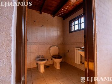 Venta. Clasica Casa. En Barrio EL Estribo. Km 38,5 Panam. ramal PILAR