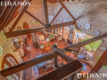 Venta. Clasica Casa. En Barrio EL Estribo. Km 38,5 Panam. ramal PILAR