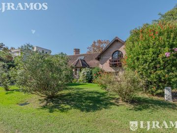 Venta. Clasica Casa. En Barrio EL Estribo. Km 38,5 Panam. ramal PILAR