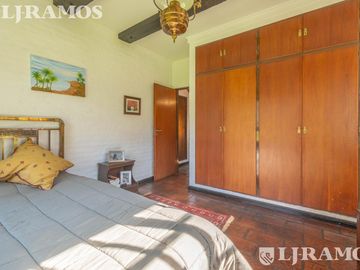 Venta. Clasica Casa. En Barrio EL Estribo. Km 38,5 Panam. ramal PILAR
