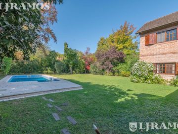 Venta. Clasica Casa. En Barrio EL Estribo. Km 38,5 Panam. ramal PILAR
