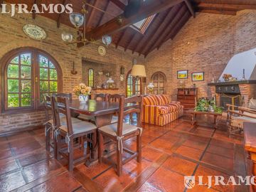 Venta. Clasica Casa. En Barrio EL Estribo. Km 38,5 Panam. ramal PILAR