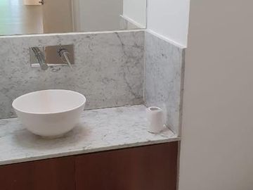 Impecable Oficina con Cochera Fija. Edificio con amenities.- Palermo