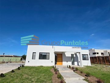 Casa en una planta en Barrio Lagos de Canning a estrenar