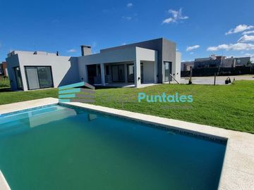 Casa en una planta en Barrio Lagos de Canning a estrenar