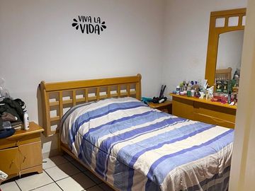 Bodega en Venta con 2 Departamentos en Casa Blanca Querétaro | Uso Mixto Ideal p