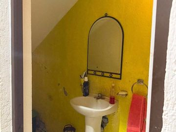 Bodega en Venta con 2 Departamentos en Casa Blanca Querétaro | Uso Mixto Ideal p