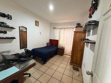 Bodega en Venta con 2 Departamentos en Casa Blanca Querétaro | Uso Mixto Ideal p