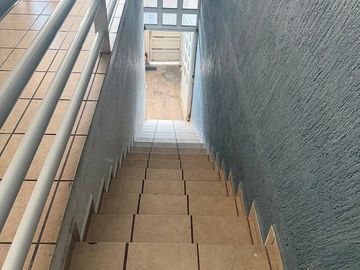 Bodega en Venta con 2 Departamentos en Casa Blanca Querétaro | Uso Mixto Ideal p