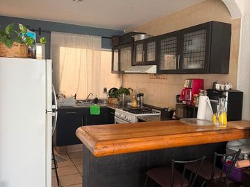 Bodega en Venta con 2 Departamentos en Casa Blanca Querétaro | Uso Mixto Ideal p