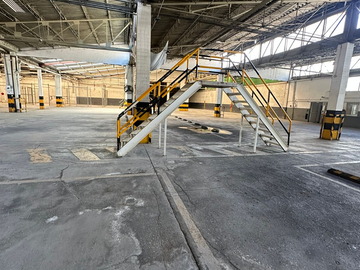 Nave Industrial con Oficinas en Renta | San Pedro Garza García