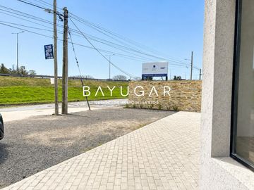 Local Comercial en Alquiler - Cañada Plaza - Pilar
