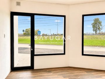 Local Comercial en Alquiler - Cañada Plaza - Pilar