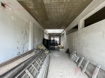Local a estrenar en alquiler en Colón N° 853, Centro de Luján.