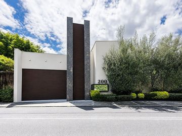 Exclusiva Casa En Venta, en Pedregal.