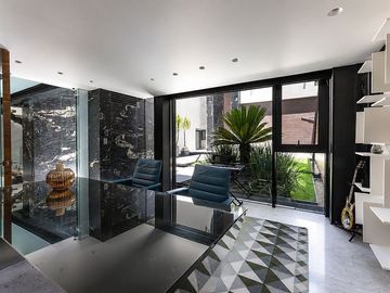 Exclusiva Casa En Venta, en Pedregal.
