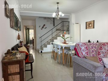 Tríplex de 6 ambientes en venta en Tigre centro con cochera, patio y sin expensas