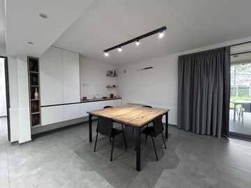 Casa en venta 3 dormitorios con pileta en San Eduardo, Rosario