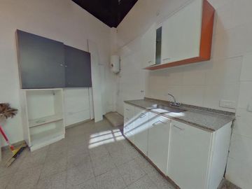 Alquiler Depósito Edificio Comercial Oficinas polo audiovisual pick Up montacargas 7 baños Chacarita