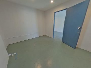 Alquiler Depósito Edificio Comercial Oficinas polo audiovisual pick Up montacargas 7 baños Chacarita