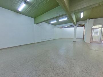 Alquiler Depósito Edificio Comercial Oficinas polo audiovisual pick Up montacargas 7 baños Chacarita