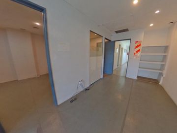 Alquiler Depósito Edificio Comercial Oficinas polo audiovisual pick Up montacargas 7 baños Chacarita