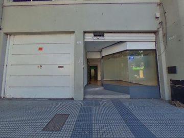 Alquiler Depósito Edificio Comercial Oficinas polo audiovisual pick Up montacargas 7 baños Chacarita