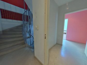 Alquiler Depósito Edificio Comercial Oficinas polo audiovisual pick Up montacargas 7 baños Chacarita