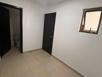 RENTA - CASA EN CONDOMINIO