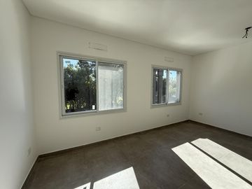 VENTA DUPLEX 3 DORM-COCH JARDIN - A ESTRENAR - DON TORCUATO
