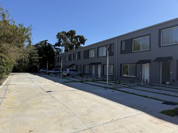 VENTA DUPLEX 3 DORM-COCH JARDIN - A ESTRENAR - DON TORCUATO