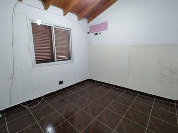 Dúplex, mas 2 mono ambientes en venta