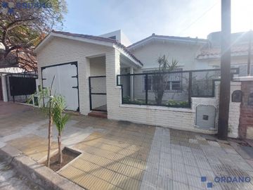 Casa - Alto Alberdi