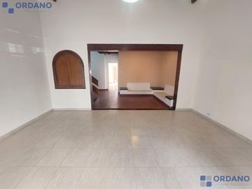 Casa - Alto Alberdi